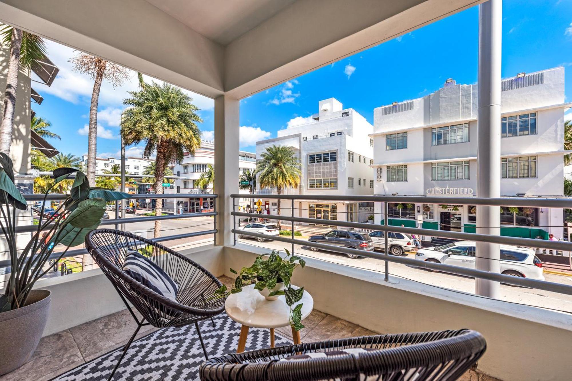 Luxuri Suites Μαϊάμι Μπιτς Εξωτερικό φωτογραφία